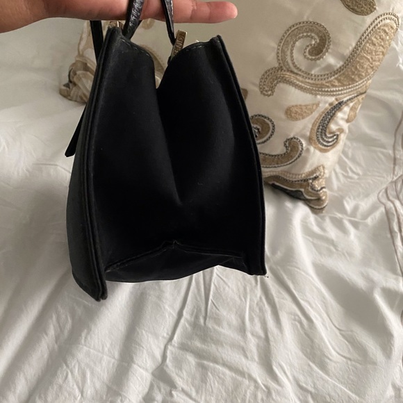 🖤Fendi baguette bag 🖤 - Picture 3 of 11